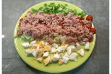 ingredientes preparados para mezclar con la pasta